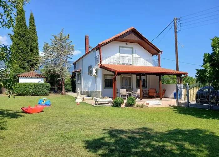 Private Two-Floor Holiday House In Leptokaria